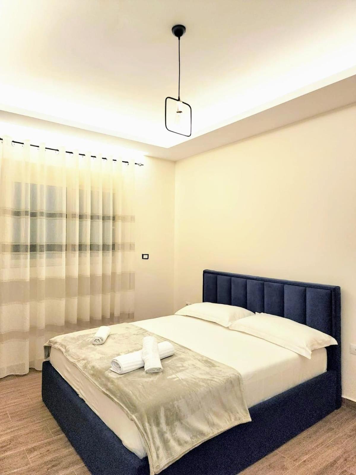 New Apartment Close To Sea And Downtown Vlore Exterior photo